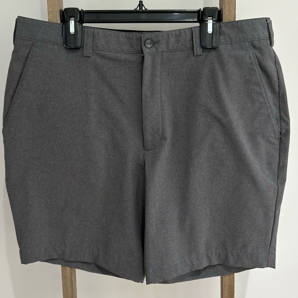 Cutter & Buck DryTec Golf Shorts Casual Men’s Gray Size 36 Lightweight - Picture 2 of 7